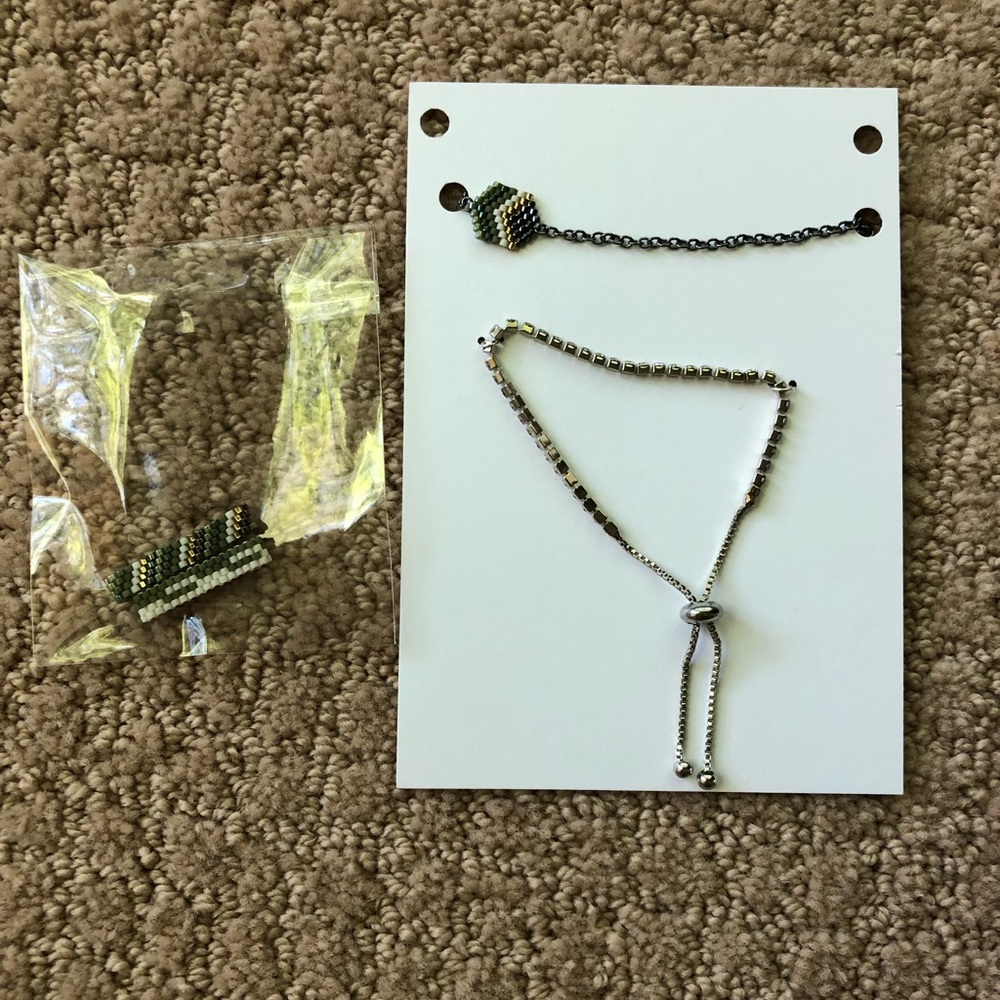 NWOT beaded rings and bracelets set